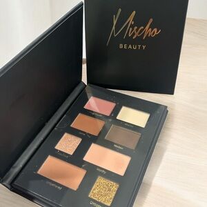 Eyeshadow Palette with Pink, Cream, and Gold Shades